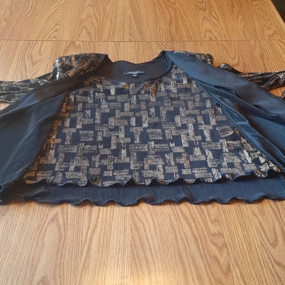 R&MRichards blouse petite size 12 - Picture 14 of 16